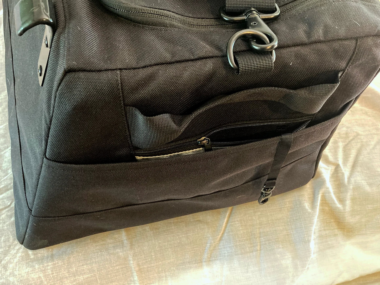 18" Hanging Bag