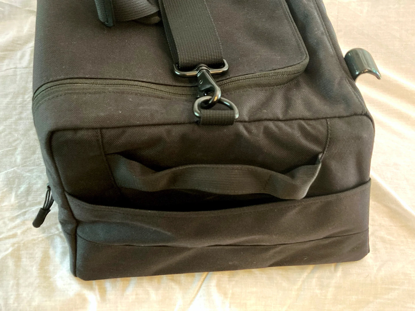 18" Hanging Bag