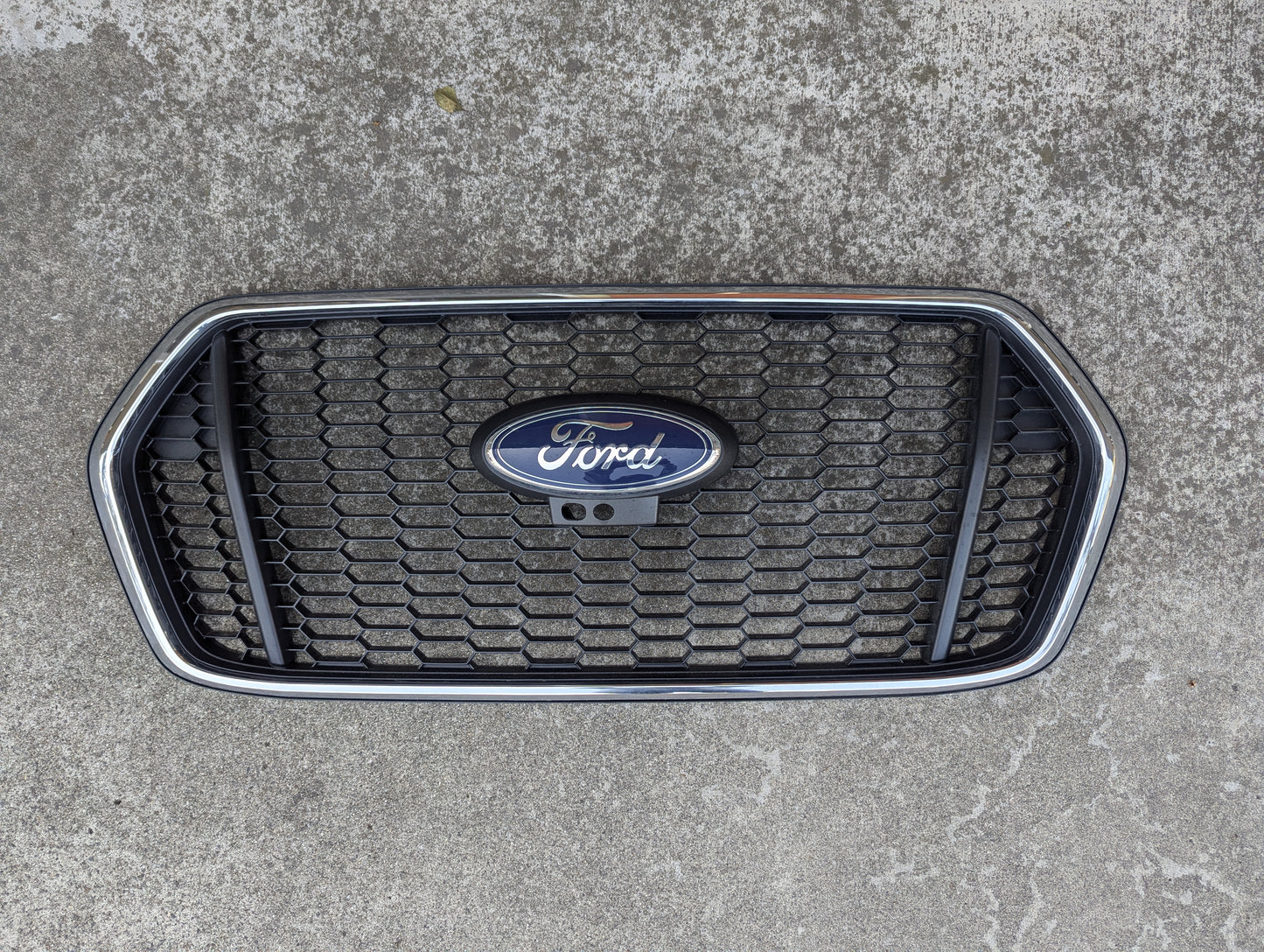 Used Ford Transit Grille